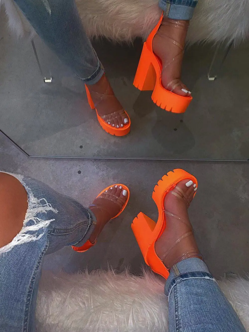 High-heeled rear zipper sandals