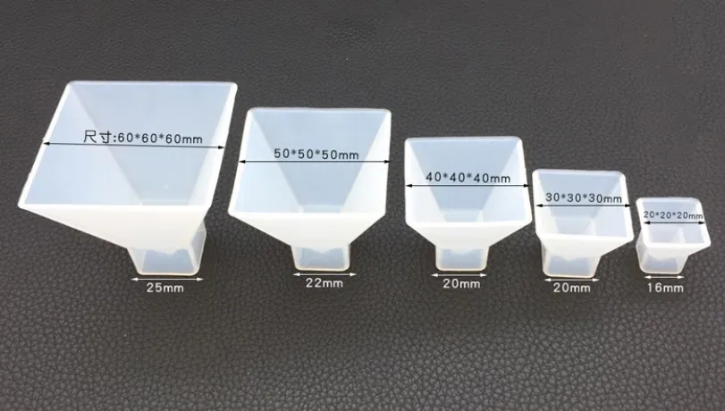 3D Pyramid Mold / TOOL-120