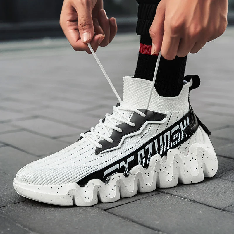Lace-up outdoor men's shoes