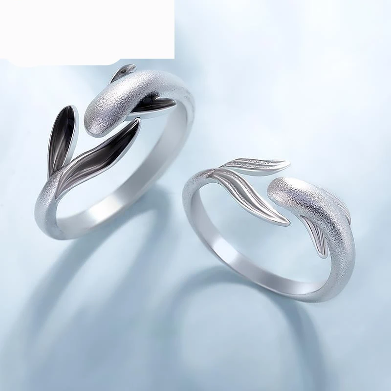 Swimming fish couple ring