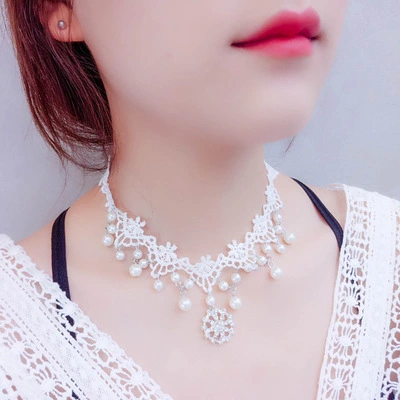 Women's white lace gemstone necklace