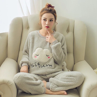Sweet and cute two-piece flannel home pajamas