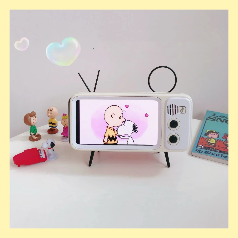 TV Retro  Phone Stand