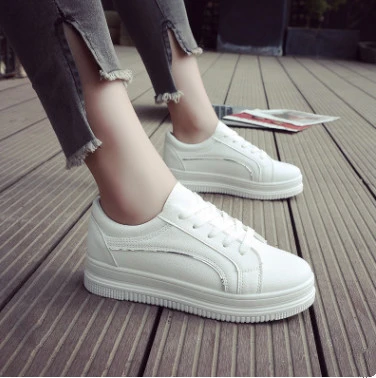 thick soled casual sports shoes