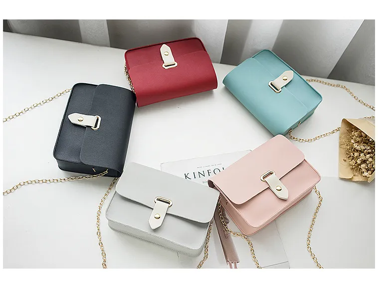 Small square bag shoulder slung small bag