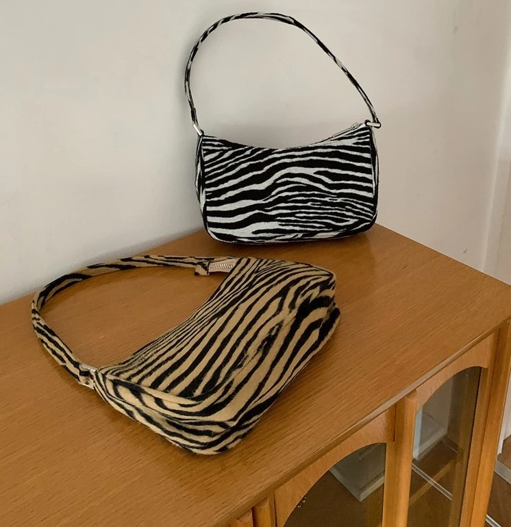 Niche Retro Zebra Print One-shoulder Baguette