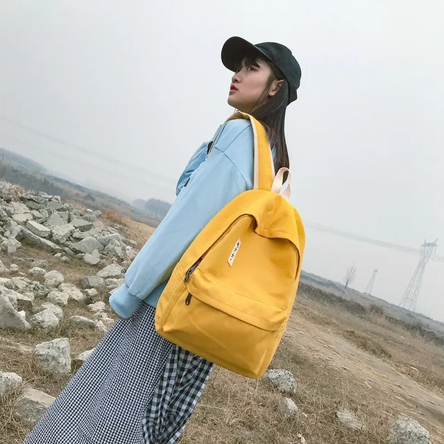 girls' backpacker