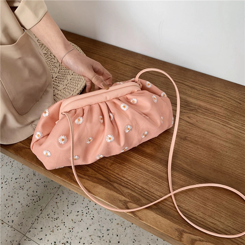 Daisy mesh cloud bag