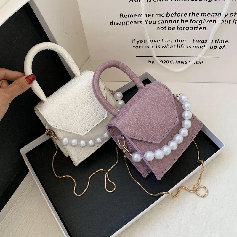 Women's messenger chain shoulder bag