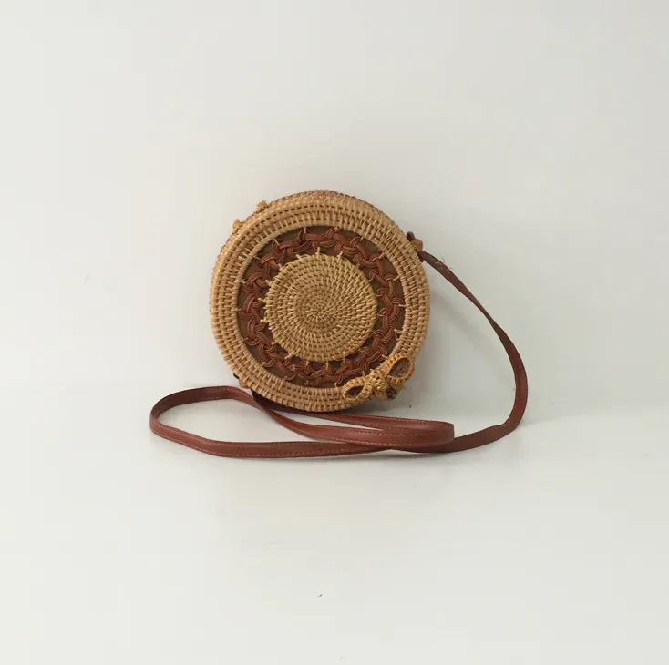 Hand-woven Vietnamese rattan small round bag autumn vine retro bag