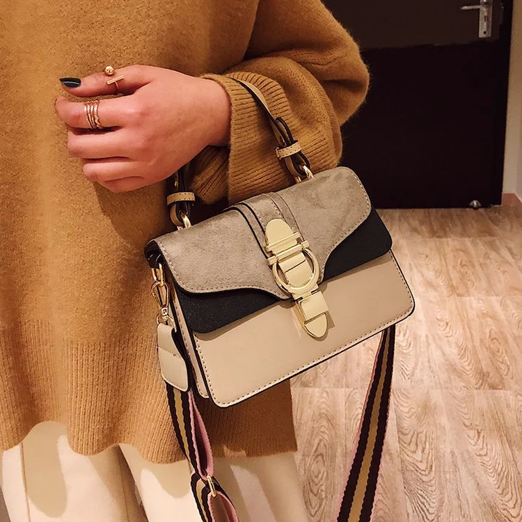 All-match lock shoulder bag