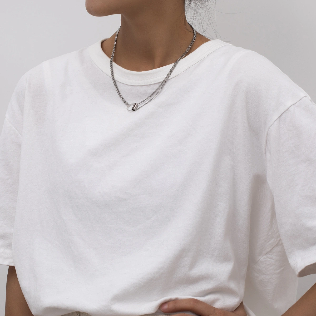 Small design sense geometric wild stainless steel necklace