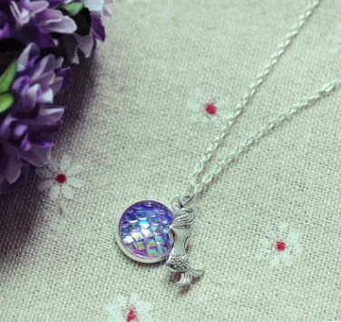 Fish scales time gemstone flat diamond pendant necklace