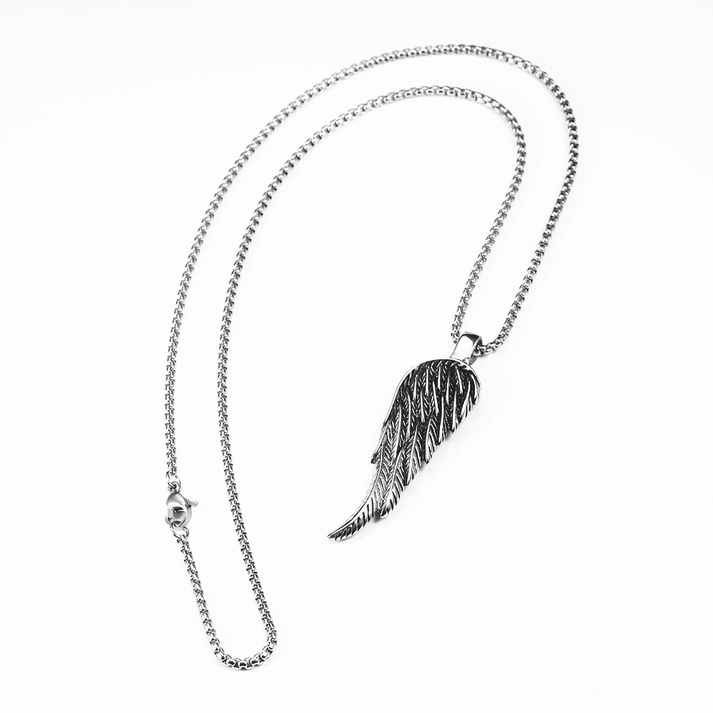 Feather wing necklace