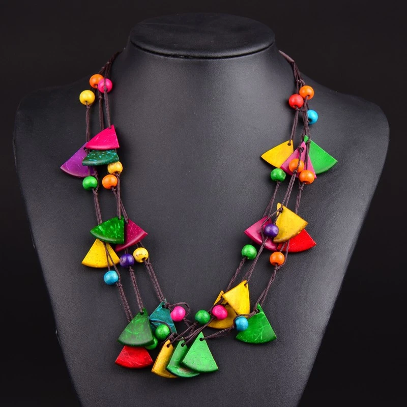 Triangle geometric multilayer necklace