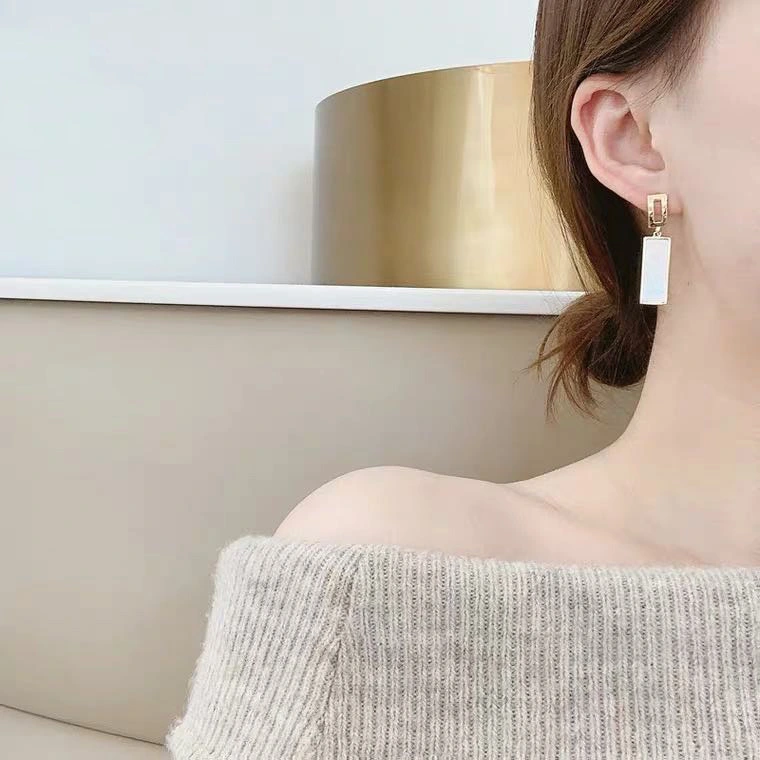 South Korea Dongdaemun Rectangle Phnom Penh Cold Wind Light Luxury Niche Earrings