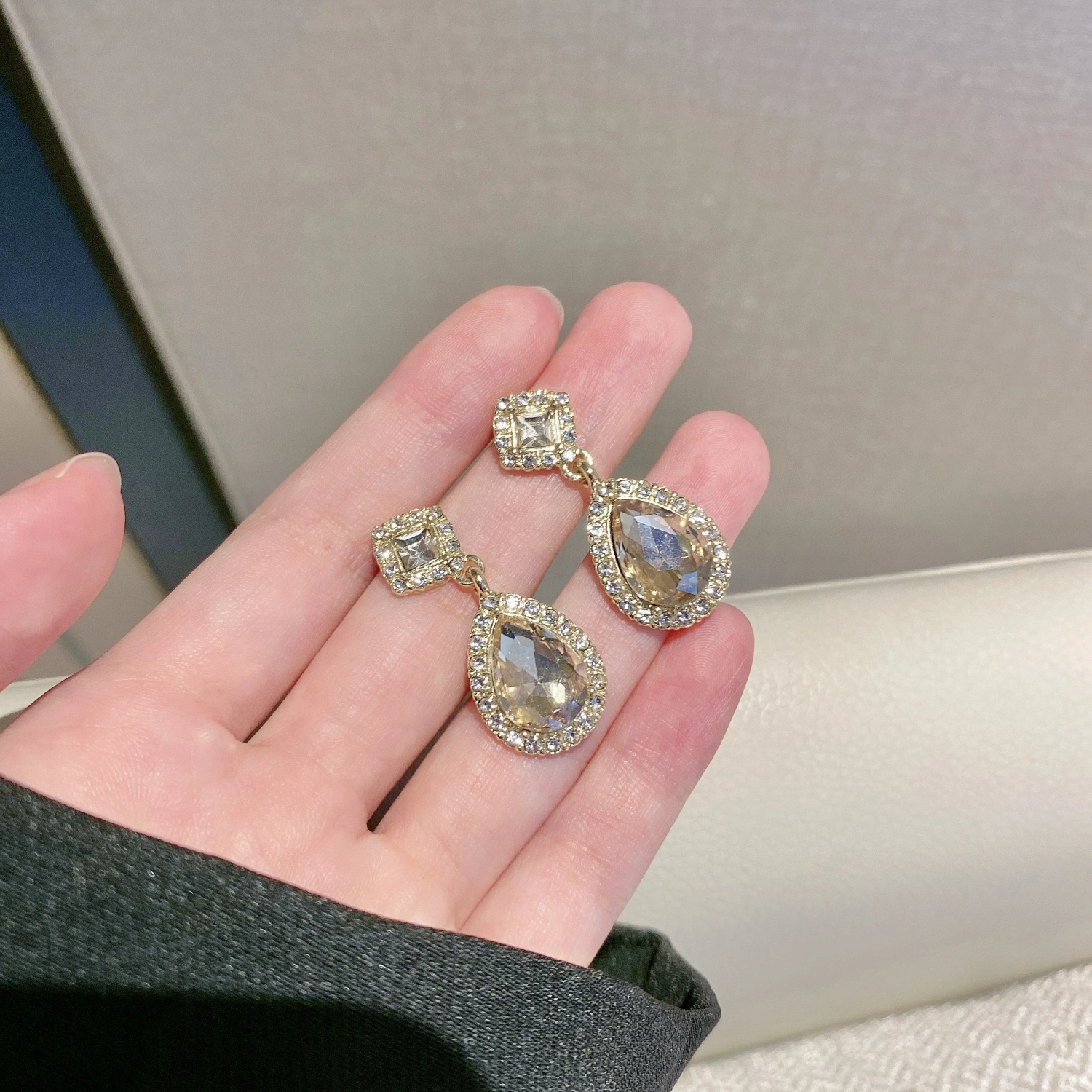 S925 Super Flash Diamond Drop Earrings