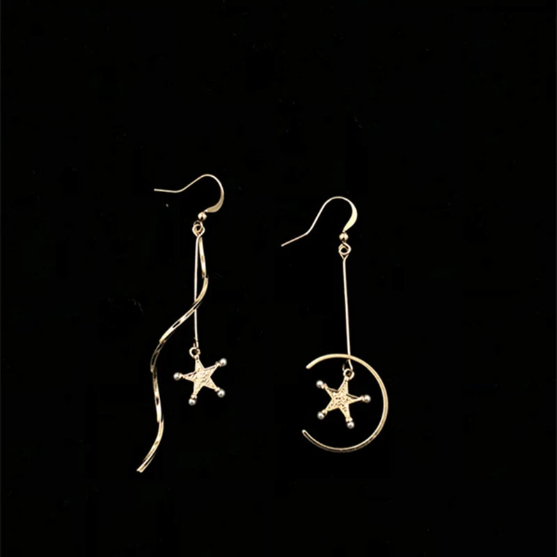 Asymmetric Spiral Five-star Pearl Female Stud Earrings