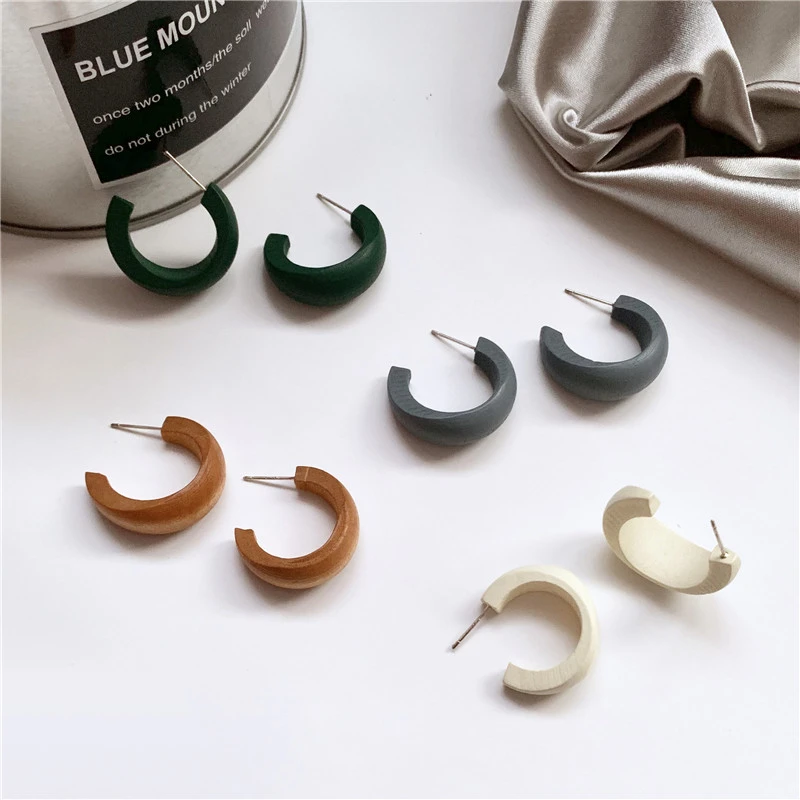 Korean Temperament Simple Color Wooden Wood Geometric C-Shaped Earrings Retro Girl Earrings