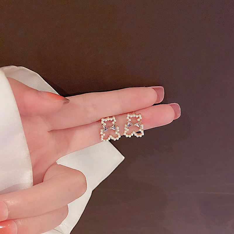 Pearl Bear Stud Earrings Fwomen Jewelry