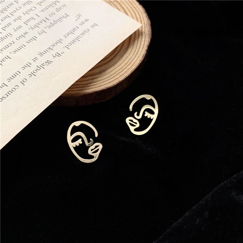 Hollow Portrait Earrings Sweet Girl Earrings