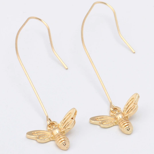 Simple insect ear hook