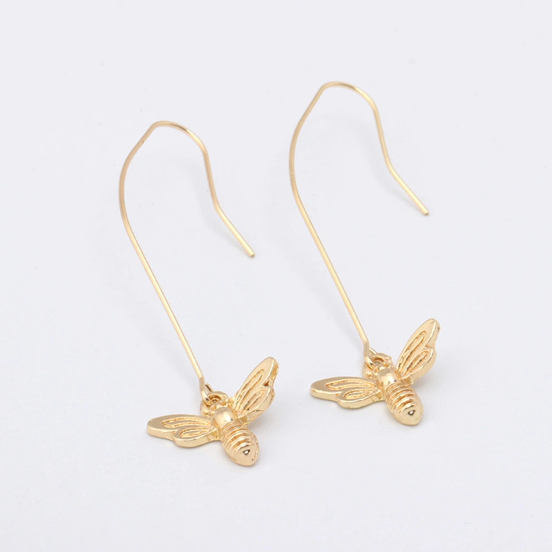 Simple insect ear hook