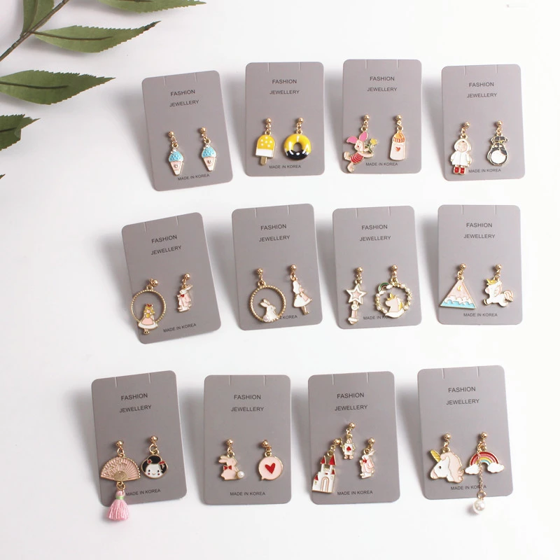 Cartoon asymmetric earrings