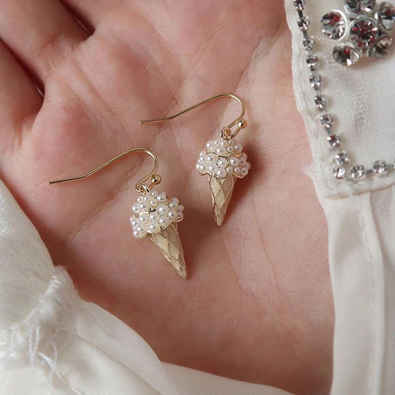 Simple pearl ice cream earrings
