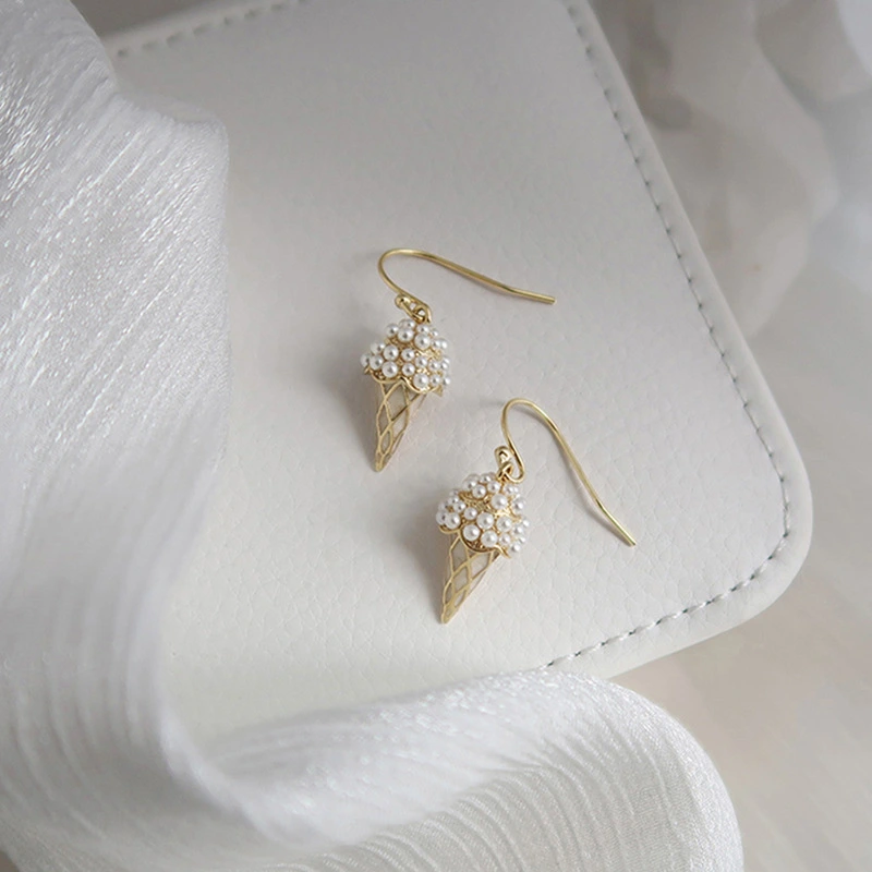 Simple pearl ice cream earrings