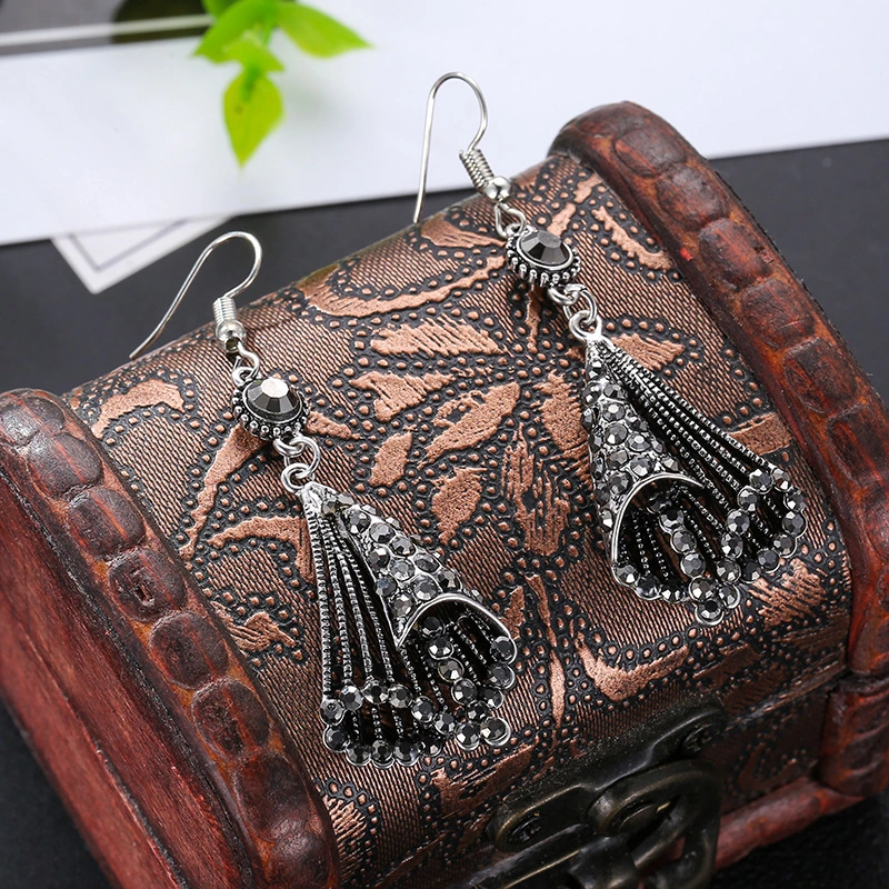 European And American Retro Multi-layer Diamond Earrings