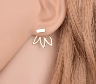 Personality Simple Fashion Fashion Street Shoot Hollow Lotus Women's Stud Earrings