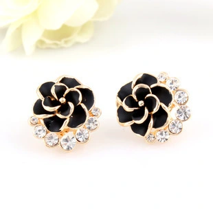 Women's earrings