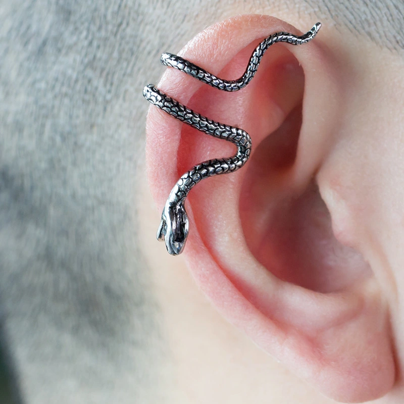 Snake-shaped earrings made of copper