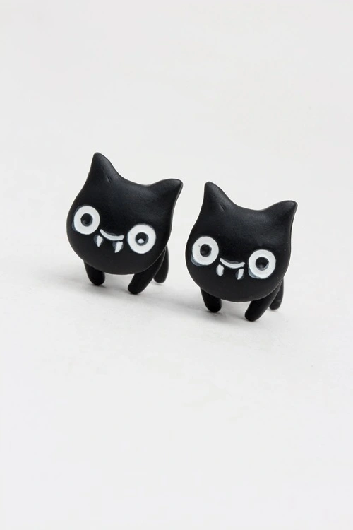 Kitten puncture earrings