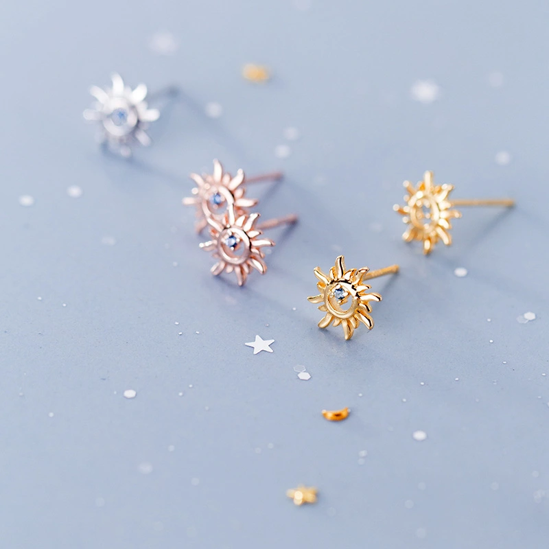 Hollow sun earrings