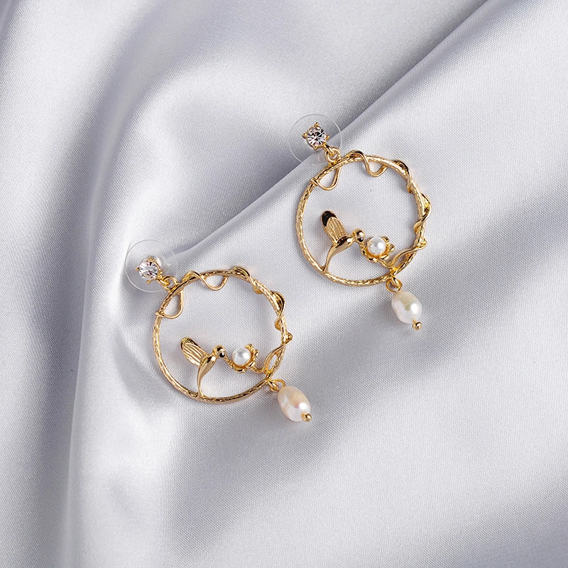 Pearl stud earrings wild circle branch earrings