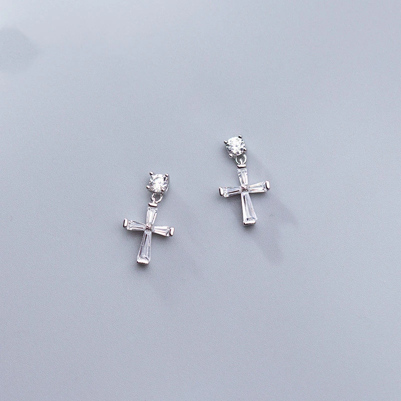 Set diamond cross temperament earring
