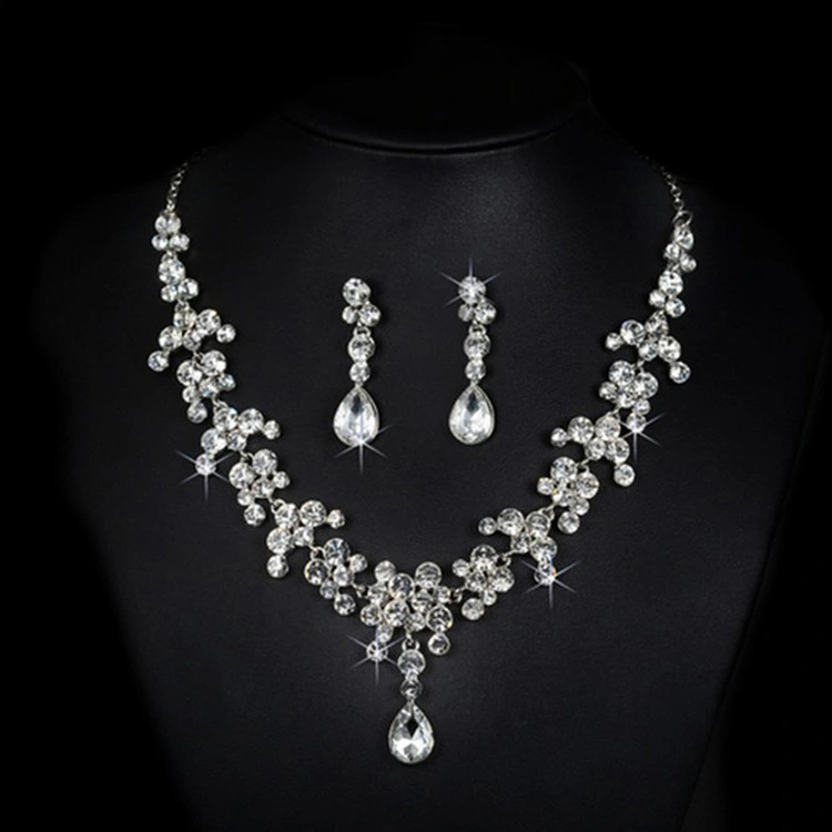 Korean wedding bride female diamond necklace earrings set water hot money supply accessories wholesale trade