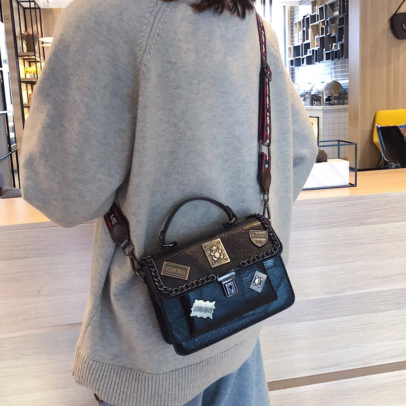Medal portable small square bag