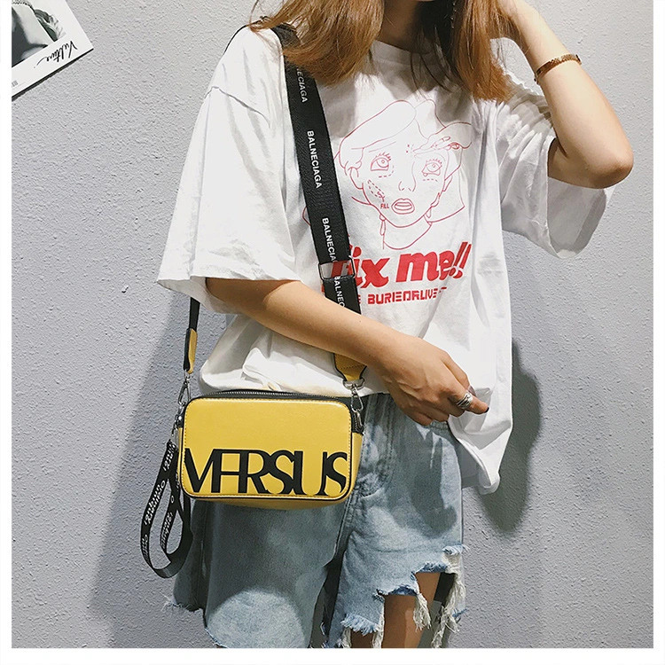 One shoulder small square bag