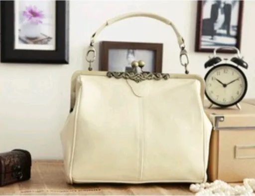 Spanish retro messenger bag hand strap shoulder slung handbag