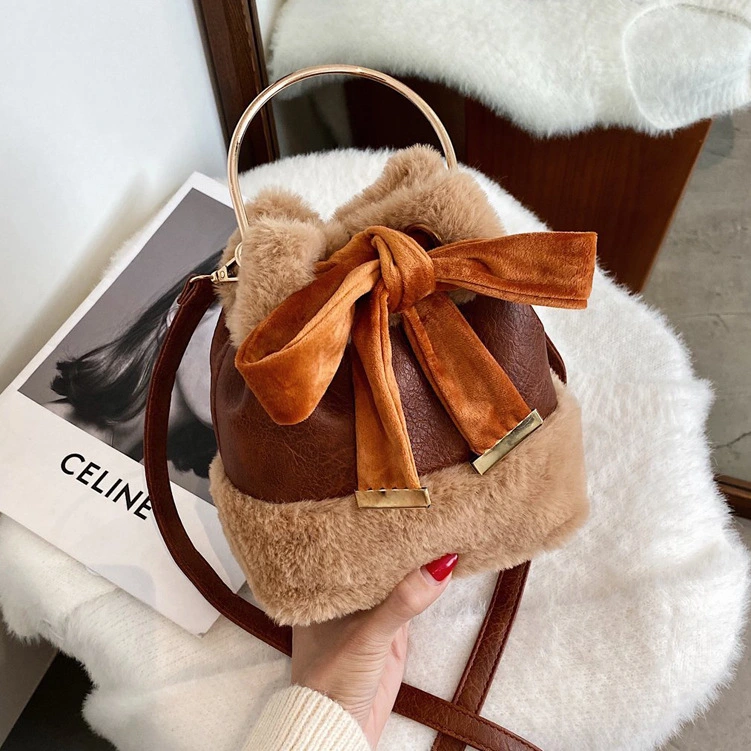 One-shoulder hairy bucket bag