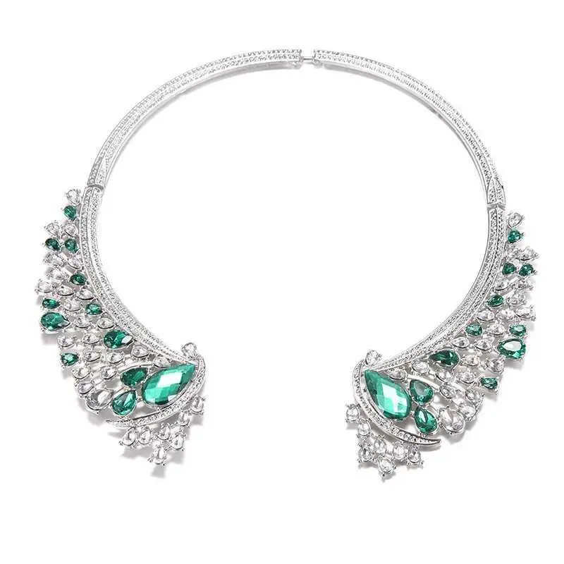 Design stylish Bohemian vintage necklaces