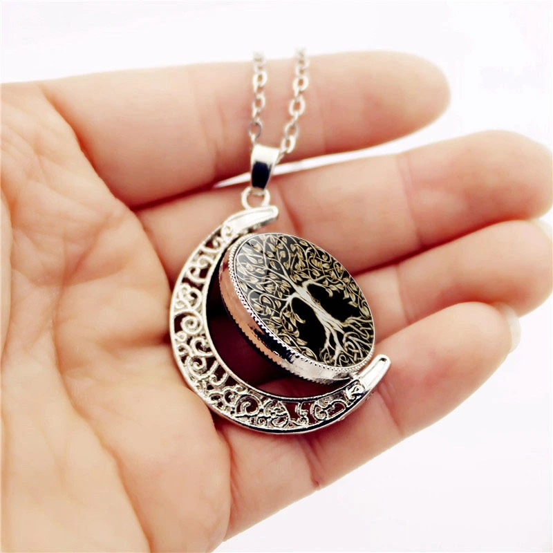 Crystal pendant sweater chain