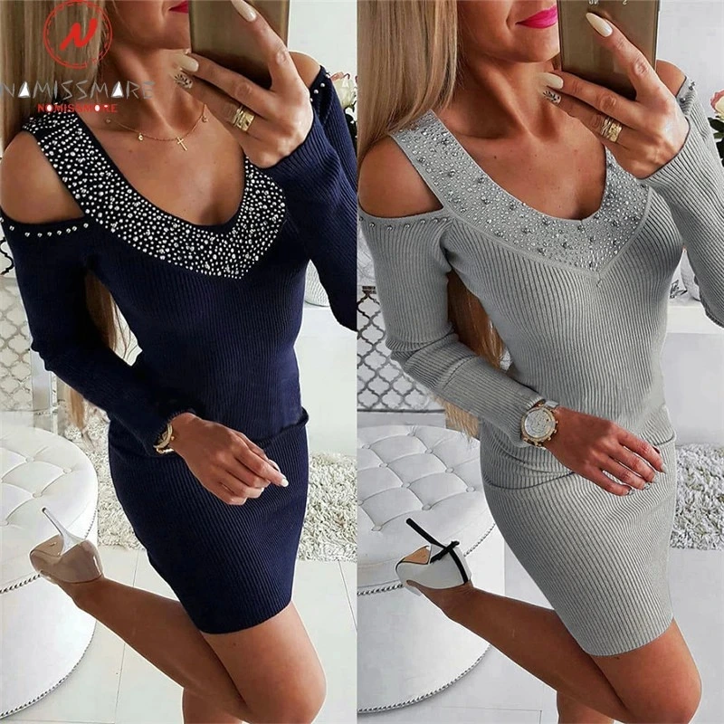 Cutout off-the-shoulder long-sleeved dress