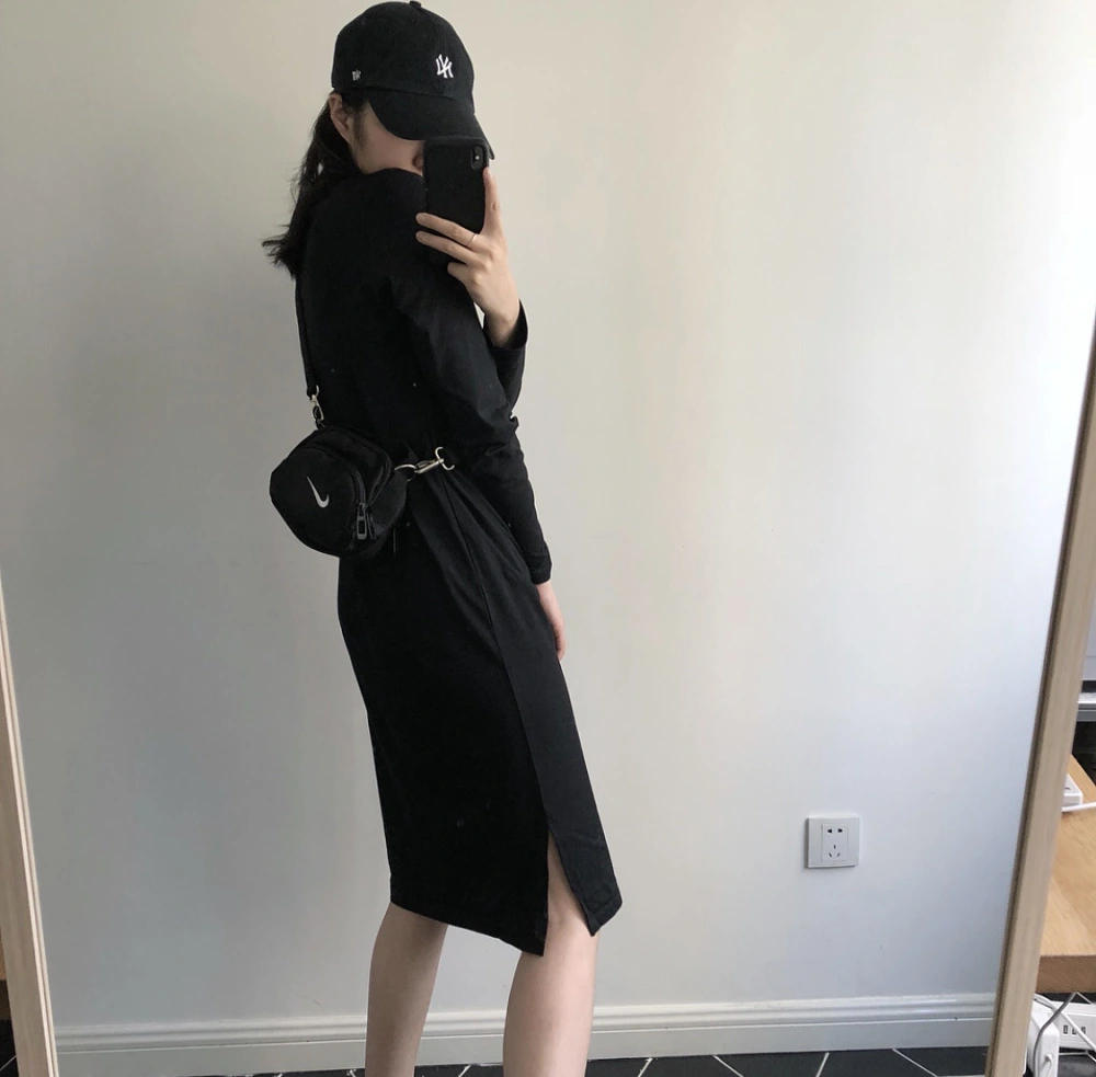 2021 autumn new Korean ins simple leisure round neck loose robe long sleeved bottoming shirt T-shirt dress female black