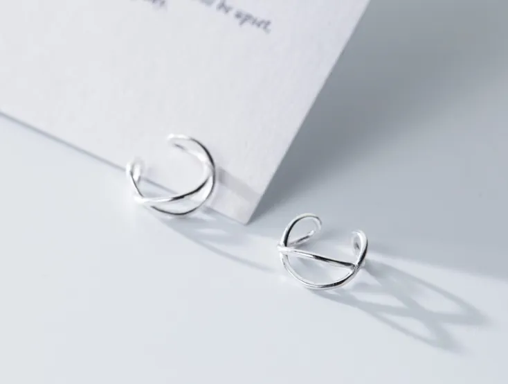 Irregular knot knot ear clips without piercings