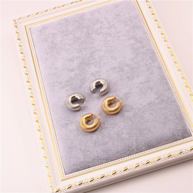 circle electric water pipe shape gold-plated earrings