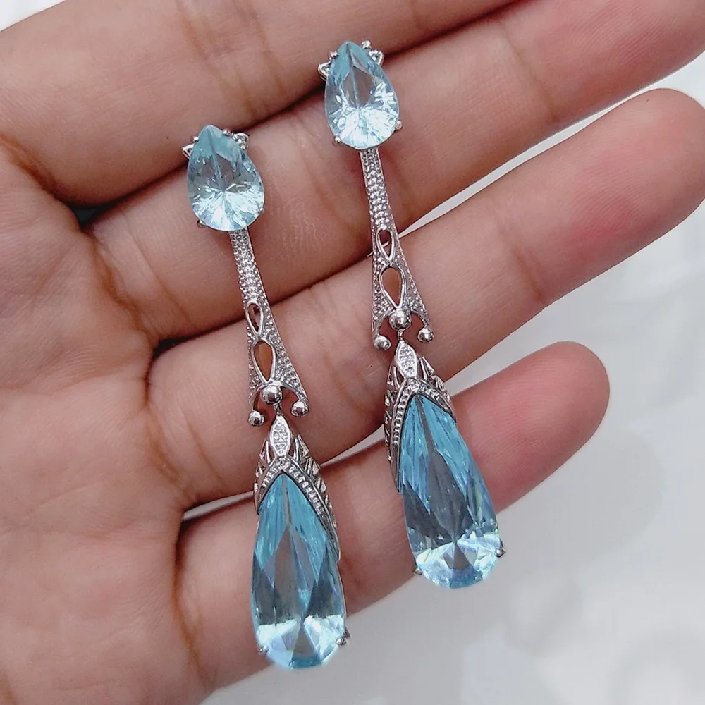 Simple atmospheric water drop earrings earrings